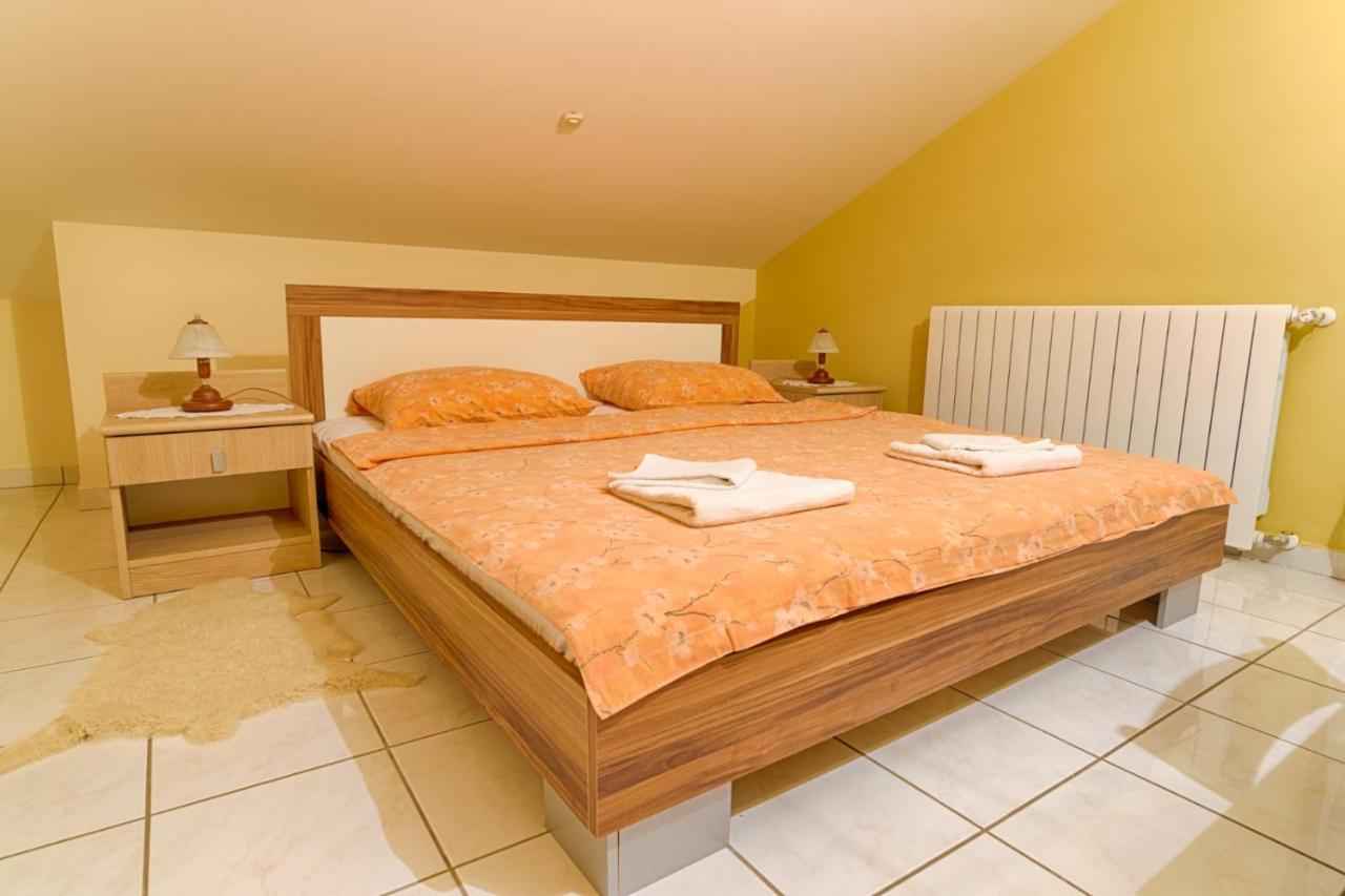 Appartement Arka à Stara Novalja Extérieur photo
