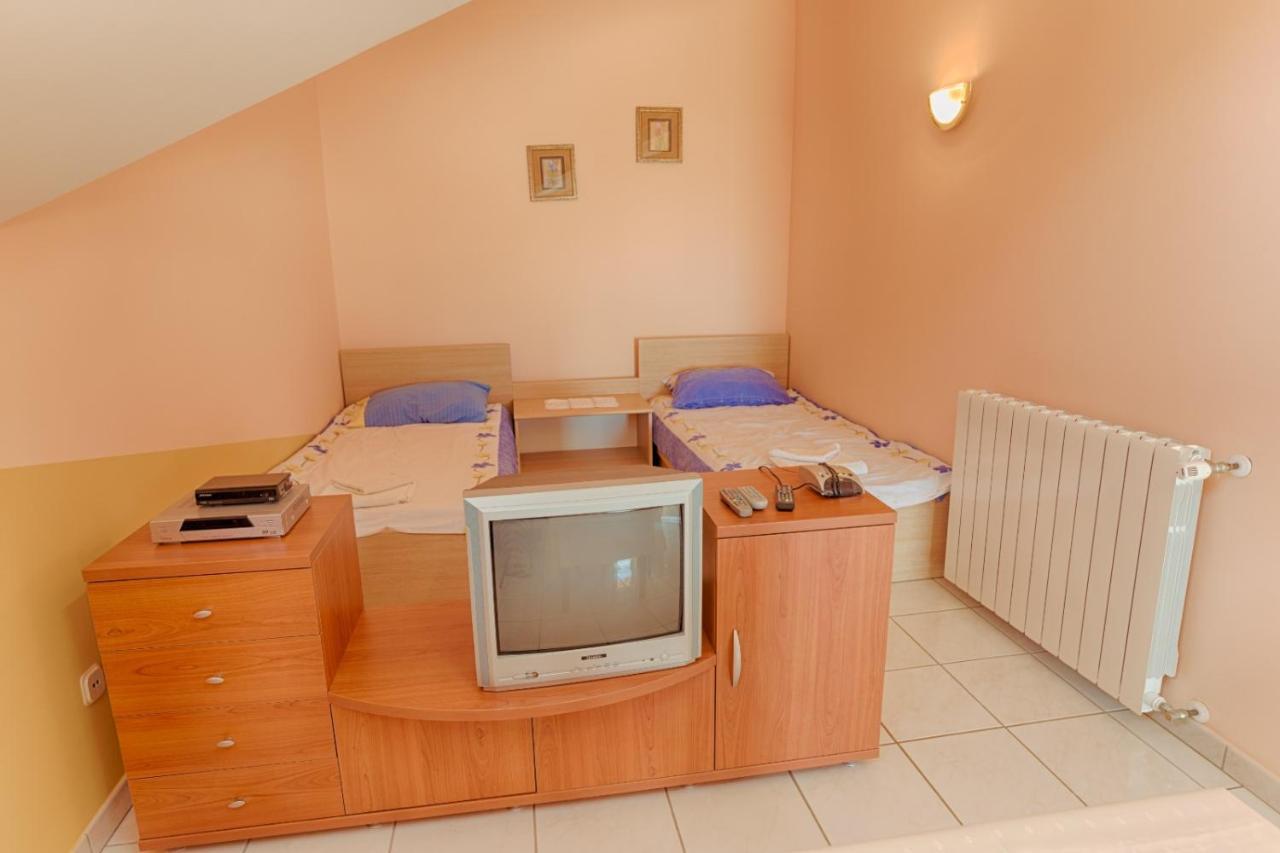 Appartement Arka à Stara Novalja Extérieur photo