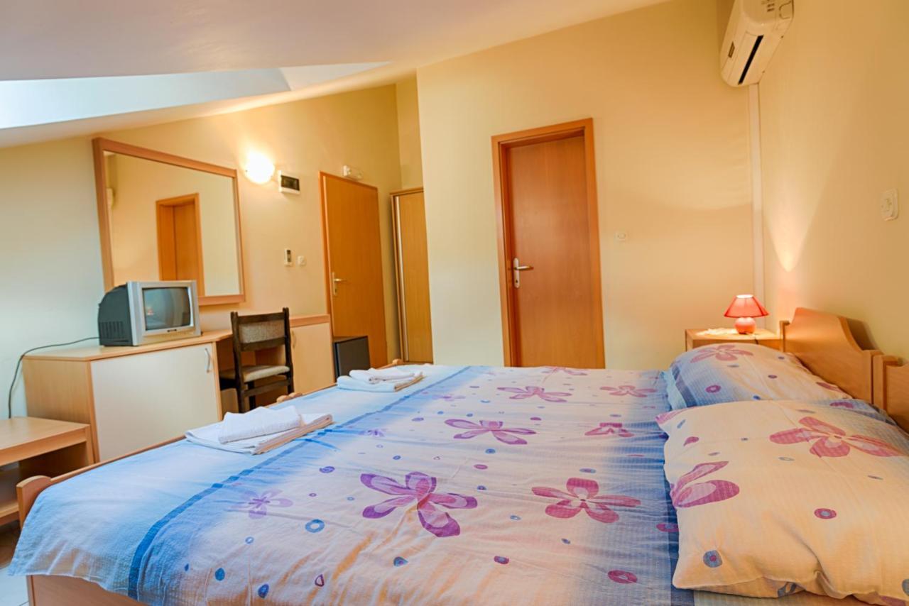 Appartement Arka à Stara Novalja Extérieur photo